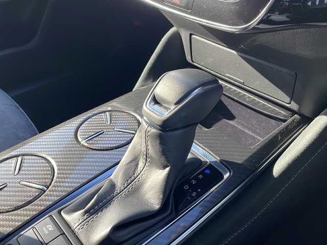 トヨタ クラウン ハイブリッド RS アドバンス 三重県 2018(平30)年 4.7万km ホワイトパールクリスタルシャイン 禁煙/純正ナビ/バックカメラ/前方ドラレコ/ETC2.0/デジタルインナーミラー/BSM/HUD/ステアヒーター/シートヒーター/パワーシート/メモリーシート/ハーフレザーシート/レーダークルーズコントロール/プリクラッシュ/革巻きステア/ステアスイッチ/LEDオートライト/オートハイビーム/電動格納ミラー