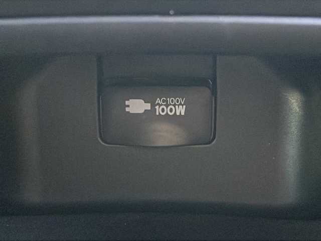 トヨタ クラウン ハイブリッド RS アドバンス 三重県 2018(平30)年 4.7万km ホワイトパールクリスタルシャイン 禁煙/純正ナビ/バックカメラ/前方ドラレコ/ETC2.0/デジタルインナーミラー/BSM/HUD/ステアヒーター/シートヒーター/パワーシート/メモリーシート/ハーフレザーシート/レーダークルーズコントロール/プリクラッシュ/革巻きステア/ステアスイッチ/LEDオートライト/オートハイビーム/電動格納ミラー