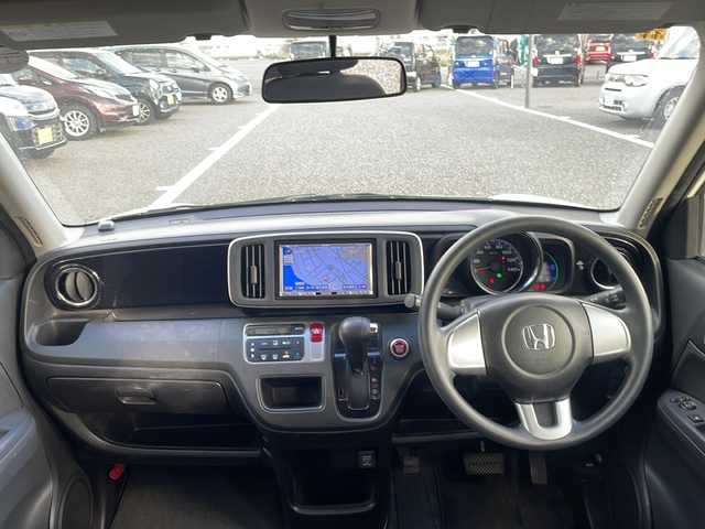 ホンダ Ｎ ＯＮＥ G 島根県 2012(平24)年 7.5万km プレミアムホワイトパール 社外7インチHDDナビゲーション(AVN669HD)/BT CD DVD/バックカメラ/ECON/純正フロアマット/ドアバイザー/電動格納ミラー/ハロゲンライト