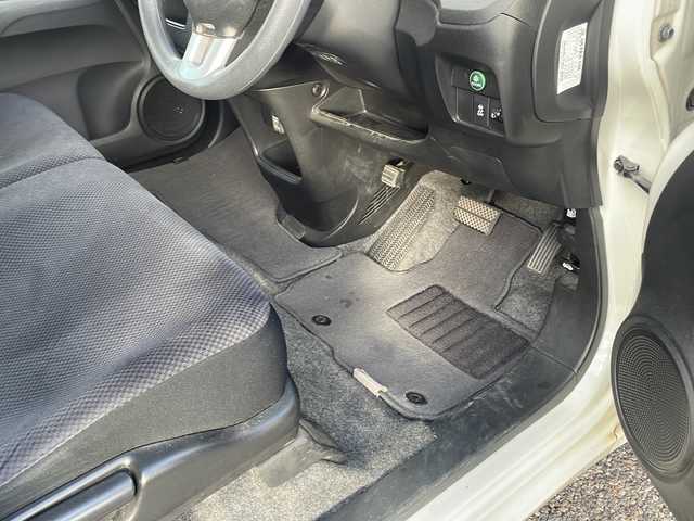 ホンダ Ｎ ＯＮＥ G 島根県 2012(平24)年 7.5万km プレミアムホワイトパール 社外7インチHDDナビゲーション(AVN669HD)/BT CD DVD/バックカメラ/ECON/純正フロアマット/ドアバイザー/電動格納ミラー/ハロゲンライト