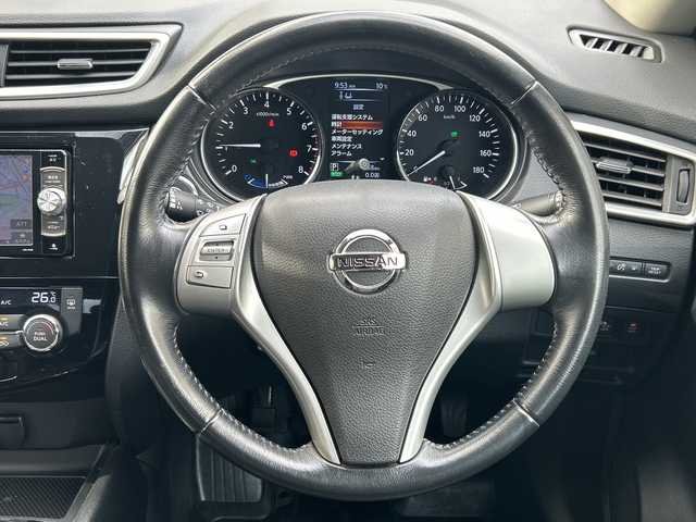 日産 エクストレイル ハイブリッド 20X エマージェンシーブレーキ 神奈川県 2015(平27)年 6.8万km ブリリアントホワイトパール ワンオーナー/社外SDナビ/　Bluetooth/CD/DVD/USB/フルセグTV/バックカメラ/4WD/ダウンヒルアシストコントロール/エマージェンシーブレーキ/車線逸脱警報/横滑り防止装置/純正17インチAW/純正フロアマット/LEDヘッドライト/オートライト/運転席・助手席シートヒーター/取扱説明書/保証書/スペアキー