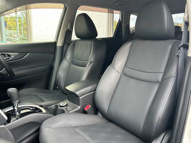 日産 エクストレイル ハイブリッド 20X エマージェンシーブレーキ 神奈川県 2015(平27)年 6.8万km ブリリアントホワイトパール ワンオーナー/社外SDナビ/　Bluetooth/CD/DVD/USB/フルセグTV/バックカメラ/4WD/ダウンヒルアシストコントロール/エマージェンシーブレーキ/車線逸脱警報/横滑り防止装置/純正17インチAW/純正フロアマット/LEDヘッドライト/オートライト/運転席・助手席シートヒーター/取扱説明書/保証書/スペアキー