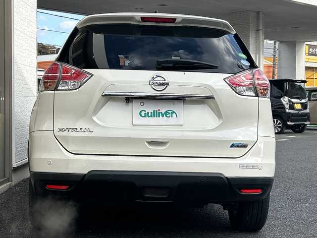 日産 エクストレイル ハイブリッド 20X エマージェンシーブレーキ 神奈川県 2015(平27)年 6.8万km ブリリアントホワイトパール ワンオーナー/社外SDナビ/　Bluetooth/CD/DVD/USB/フルセグTV/バックカメラ/4WD/ダウンヒルアシストコントロール/エマージェンシーブレーキ/車線逸脱警報/横滑り防止装置/純正17インチAW/純正フロアマット/LEDヘッドライト/オートライト/運転席・助手席シートヒーター/取扱説明書/保証書/スペアキー