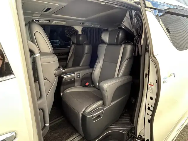 トヨタ アルファード S Cパッケージ 大阪府 2021(令3)年 2.7万km ホワイトパールクリスタルシャイン ワンオーナー/モデリスタ エアロ/JBLメーカーオプションナビ/フルセグTV CD DVD BT HDMI/全方位カメラ/Wサンルーフ/黒革シート/冷暖エアシート/パワーシート/デジタルインナーミラー/前後ドラレコ/ビルトイン2.0ETC/シーケンシャルウィンカー/両側パワースライドドア/パワーバックドア/衝突被害軽減ブレーキ/レーダークルーズコントロール/レーンアシスト/ブラインドスポットモニタ/オートマチックハイビーム/三眼LEDオートヘッドライト/フォグライト/パーキングアシスト/AC100V電源/ステアリングヒーター/W サイド カーテン ニー エアバッグ/禁煙車