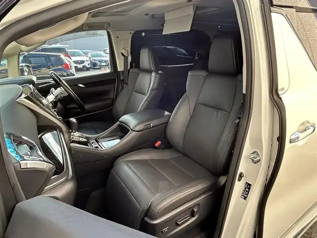 トヨタ アルファード S Cパッケージ 大阪府 2021(令3)年 2.7万km ホワイトパールクリスタルシャイン ワンオーナー/モデリスタ エアロ/JBLメーカーオプションナビ/フルセグTV CD DVD BT HDMI/全方位カメラ/Wサンルーフ/黒革シート/冷暖エアシート/パワーシート/デジタルインナーミラー/前後ドラレコ/ビルトイン2.0ETC/シーケンシャルウィンカー/両側パワースライドドア/パワーバックドア/衝突被害軽減ブレーキ/レーダークルーズコントロール/レーンアシスト/ブラインドスポットモニタ/オートマチックハイビーム/三眼LEDオートヘッドライト/フォグライト/パーキングアシスト/AC100V電源/ステアリングヒーター/W サイド カーテン ニー エアバッグ/禁煙車