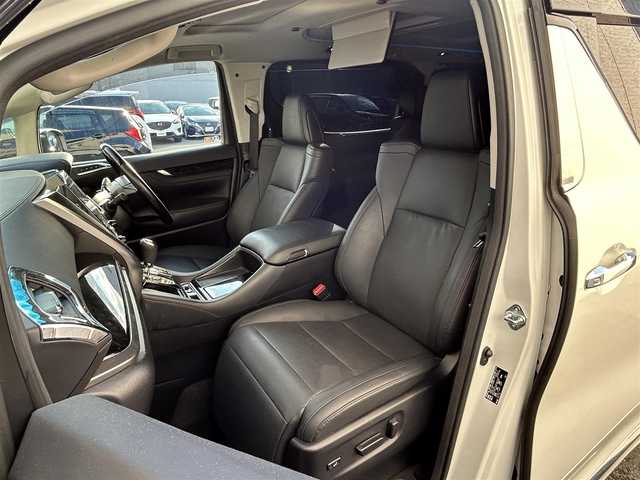 トヨタ アルファード S Cパッケージ 大阪府 2021(令3)年 2.7万km ホワイトパールクリスタルシャイン ワンオーナー/モデリスタ エアロ/JBLメーカーオプションナビ/フルセグTV CD DVD BT HDMI/全方位カメラ/Wサンルーフ/黒革シート/冷暖エアシート/パワーシート/デジタルインナーミラー/前後ドラレコ/ビルトイン2.0ETC/シーケンシャルウィンカー/両側パワースライドドア/パワーバックドア/衝突被害軽減ブレーキ/レーダークルーズコントロール/レーンアシスト/ブラインドスポットモニタ/オートマチックハイビーム/三眼LEDオートヘッドライト/フォグライト/パーキングアシスト/AC100V電源/ステアリングヒーター/W サイド カーテン ニー エアバッグ/禁煙車