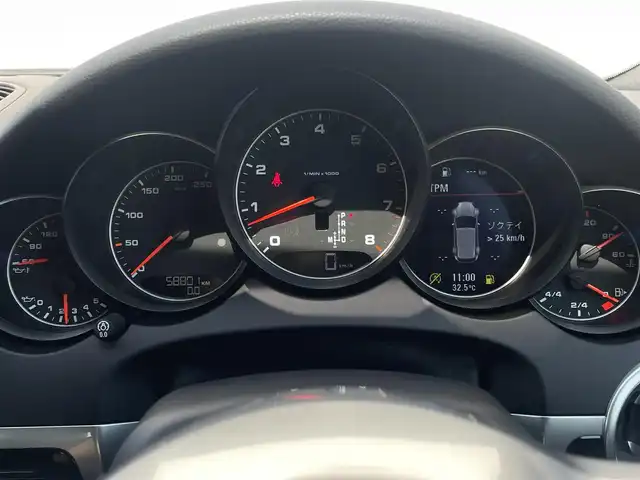 ポルシェ カイエン プラチナエディション 東京都 2018(平30)年 5.9万km 黒 純正ナビゲーション/・Bluetooth /・AM/FM/・CD/・DVD/バックカメラ/・サイドカメラ/クレストエンボス加工ヘッドレスト/純正２１インチカレラ911オプションホイール/ETC/アルカンターラハーフレザーシート/・D/N席パワーシート /・D/N席シートヒーター /パワーバックドア/クルーズコントロール/デフロック/LEDヘッドライト/・オートライト/社外スピードクロノ風装飾/ウィンカーミラー
