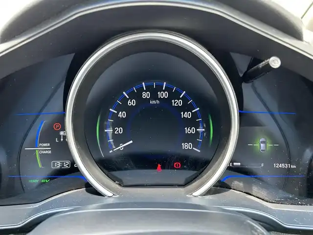ホンダ フィット ハイブリット Fパッケージ 熊本県 2014(平26)年 12.5万km クリスタルブラックパール 純正ナビ/・AM/FM/CD/DVD/USB/HDMI/iPod/BT/・フルセグTV/ビルトインETC /バックカメラ/車両接近通報装置/横滑り防止装置/電動格納ミラー/・ウィンカーミラー/ハロゲンライト/・ヘッドライトレベライザー/ステアリングリモコン/ドアバイザー/スポーツモード/純正フロアマット/スマートキー/・スペアキー