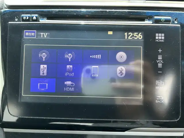 ホンダ フィット ハイブリット Fパッケージ 熊本県 2014(平26)年 12.5万km クリスタルブラックパール 純正ナビ/・AM/FM/CD/DVD/USB/HDMI/iPod/BT/・フルセグTV/ビルトインETC /バックカメラ/車両接近通報装置/横滑り防止装置/電動格納ミラー/・ウィンカーミラー/ハロゲンライト/・ヘッドライトレベライザー/ステアリングリモコン/ドアバイザー/スポーツモード/純正フロアマット/スマートキー/・スペアキー