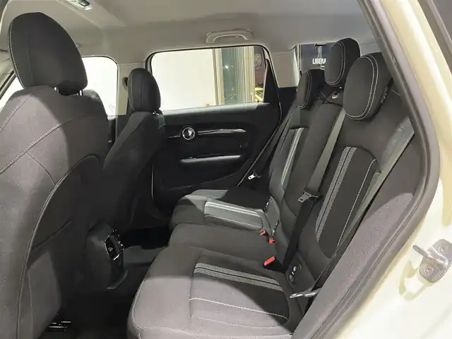 ＭＩＮＩ ミニ クラブマン クーパー S 愛知県 2017(平29)年 4.9万km 白 ペッパーＰＫＧ　/純正ナビ　/フルセグＴＶ　/Ｂｌｕｅｔｏｏｔｈ　/バックカメラ　/インテリジェントセーフティー　/ＡＣＣ　/ブラックＡＷ　/ドライブレコーダー　/ミラー型ＥＴＣ　/ＬＥＤヘッドライト　/オートライト/プッシュスタート/アイドリングストップ