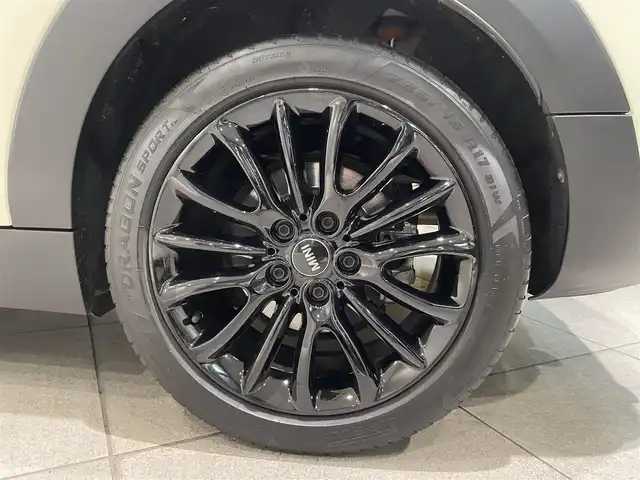 ＭＩＮＩ ミニ クラブマン クーパー S 愛知県 2017(平29)年 4.9万km 白 ペッパーＰＫＧ　/純正ナビ　/フルセグＴＶ　/Ｂｌｕｅｔｏｏｔｈ　/バックカメラ　/インテリジェントセーフティー　/ＡＣＣ　/ブラックＡＷ　/ドライブレコーダー　/ミラー型ＥＴＣ　/ＬＥＤヘッドライト　/オートライト/プッシュスタート/アイドリングストップ