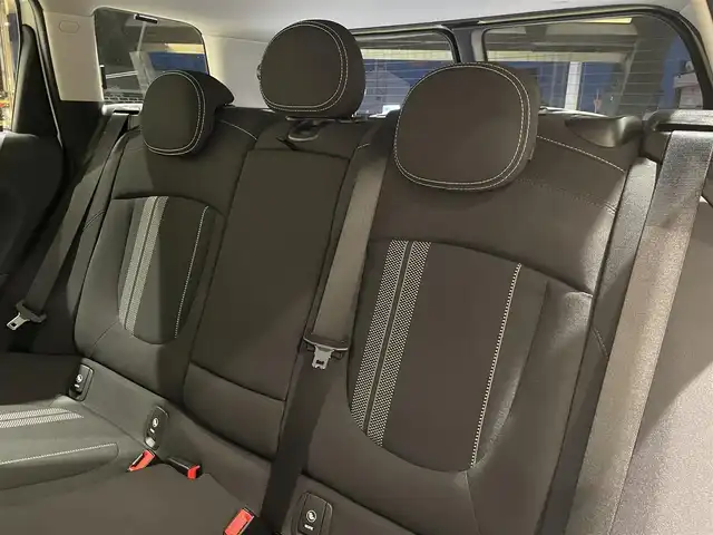 ＭＩＮＩ ミニ クラブマン クーパー S 愛知県 2017(平29)年 4.9万km 白 ペッパーＰＫＧ　/純正ナビ　/フルセグＴＶ　/Ｂｌｕｅｔｏｏｔｈ　/バックカメラ　/インテリジェントセーフティー　/ＡＣＣ　/ブラックＡＷ　/ドライブレコーダー　/ミラー型ＥＴＣ　/ＬＥＤヘッドライト　/オートライト/プッシュスタート/アイドリングストップ