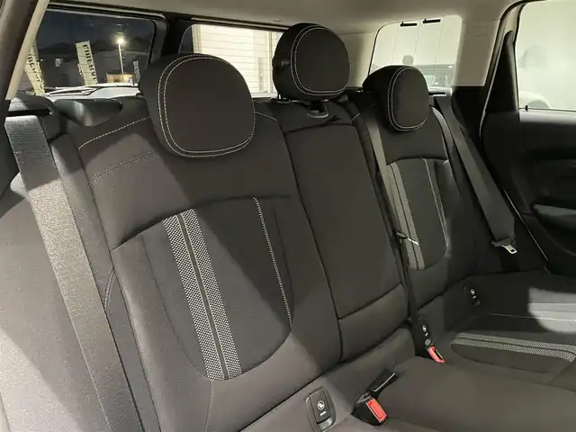 ＭＩＮＩ ミニ クラブマン クーパー S 愛知県 2017(平29)年 4.9万km 白 ペッパーＰＫＧ　/純正ナビ　/フルセグＴＶ　/Ｂｌｕｅｔｏｏｔｈ　/バックカメラ　/インテリジェントセーフティー　/ＡＣＣ　/ブラックＡＷ　/ドライブレコーダー　/ミラー型ＥＴＣ　/ＬＥＤヘッドライト　/オートライト/プッシュスタート/アイドリングストップ