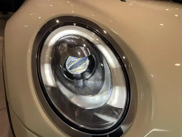 ＭＩＮＩ ミニ クラブマン クーパー S 愛知県 2017(平29)年 4.9万km 白 ペッパーＰＫＧ　/純正ナビ　/フルセグＴＶ　/Ｂｌｕｅｔｏｏｔｈ　/バックカメラ　/インテリジェントセーフティー　/ＡＣＣ　/ブラックＡＷ　/ドライブレコーダー　/ミラー型ＥＴＣ　/ＬＥＤヘッドライト　/オートライト/プッシュスタート/アイドリングストップ