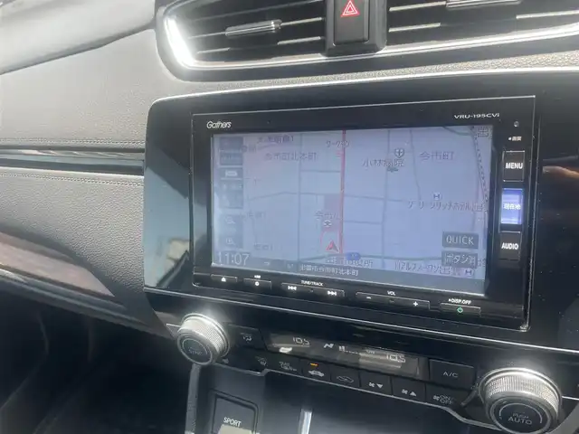 ホンダ ＣＲ－Ｖ ハイブリッド EX・マスターピース 島根県 2018(平30)年 4.7万km プラチナホワイトパール 純正メモリーナビ/フルセグＴＶ/ＤＶＤ再生・Ｂｌｕｅｔｏｏｔｈ　/バック／フロントカメラ　/前後ドライブレコーダー　/ビルトインＥＴＣ2.0/電動リアゲート　/サンルーフ　/レザーシート/4WD/前席パワーシート/前席シートヒーター/レーダークルーズコントロール /MTモード付AT/衝突軽減ブレーキ/横滑り防止装置/レーンアシスト/ISOFIX/純正LEDヘッドライト/純正フロアマット