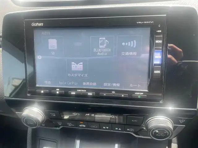 ホンダ ＣＲ－Ｖ ハイブリッド EX・マスターピース 島根県 2018(平30)年 4.7万km プラチナホワイトパール 純正メモリーナビ/フルセグＴＶ/ＤＶＤ再生・Ｂｌｕｅｔｏｏｔｈ　/バック／フロントカメラ　/前後ドライブレコーダー　/ビルトインＥＴＣ2.0/電動リアゲート　/サンルーフ　/レザーシート/4WD/前席パワーシート/前席シートヒーター/レーダークルーズコントロール /MTモード付AT/衝突軽減ブレーキ/横滑り防止装置/レーンアシスト/ISOFIX/純正LEDヘッドライト/純正フロアマット