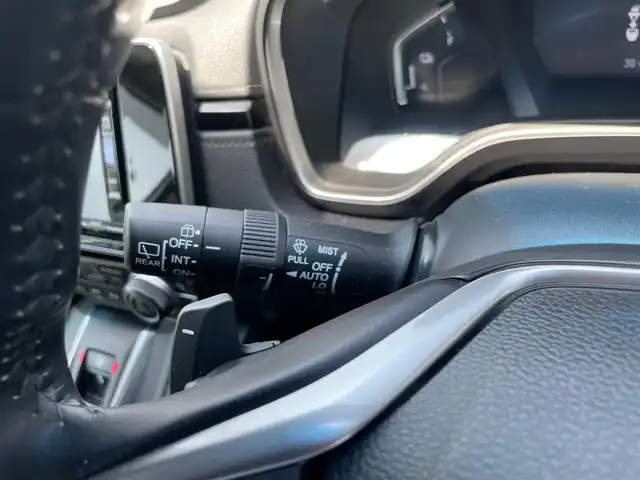 ホンダ ＣＲ－Ｖ ハイブリッド EX・マスターピース 島根県 2018(平30)年 4.7万km プラチナホワイトパール 純正メモリーナビ/フルセグＴＶ/ＤＶＤ再生・Ｂｌｕｅｔｏｏｔｈ　/バック／フロントカメラ　/前後ドライブレコーダー　/ビルトインＥＴＣ2.0/電動リアゲート　/サンルーフ　/レザーシート/4WD/前席パワーシート/前席シートヒーター/レーダークルーズコントロール /MTモード付AT/衝突軽減ブレーキ/横滑り防止装置/レーンアシスト/ISOFIX/純正LEDヘッドライト/純正フロアマット