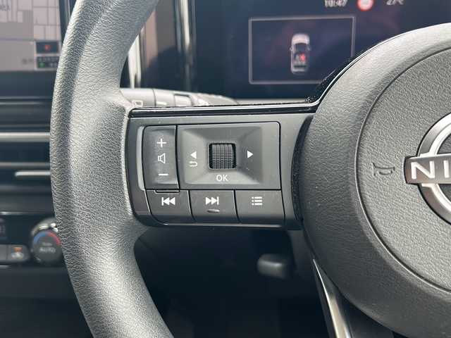 日産 ノート X 静岡県 2021(令3)年 3.9万km ガーネットレッド 純正メモリナビ/・CD/・DVD/・フルセグＴＶ/・Bluetooth/・AM/・FM/主要装備/・衝突軽減/・レーンキープ/・コーナーセンサー前後/・ビルトインETC/・バックカメラ/・純正前方ドラレコ/・純正フロアマット/・LEDヘッドライト/・オートライト/・オートハイビーム/・フォグランプ/・電動パーキングブレーキ/・オートホールド