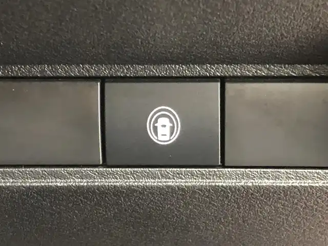 日産 ノート X 愛知県 2021(令3)年 3.9万km ガーネットレッド 純正メモリナビ/（CD/DVD/フルセグＴＶ/Bluetooth/AM/FM）/ビルトインETC/バックカメラ/純正前方ドラレコ/純正フロアマット/LEDヘッドライト/オートライト/オートハイビーム/フォグランプ/電動パーキングブレーキ/オートホールド/スマートキー