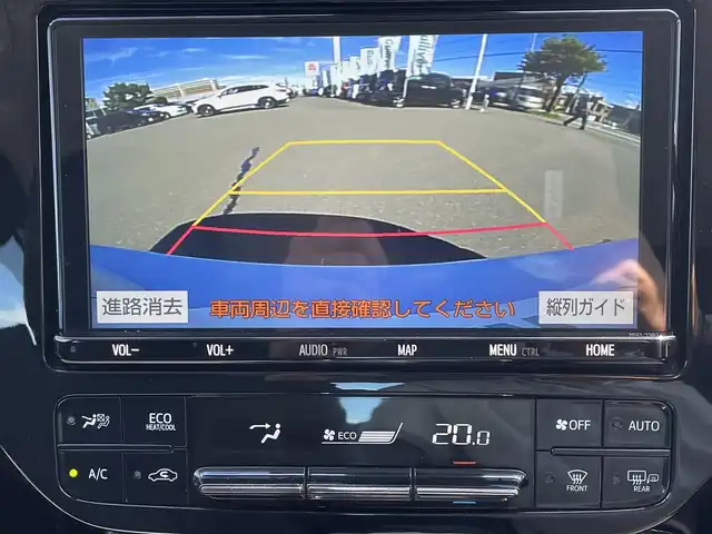 トヨタ プリウス S ツーリングセレクション 道央・札幌 2020(令2)年 4万km プラチナホワイトパールマイカ ・４WD/・ワンオーナー/・寒冷地仕様/・純正SDナビ/　CD・DVD・SD・Bluetooth/・フルセグテレビ/・バックカメラ/・レーダークルーズ/・レーンキープアシスト/・衝突被害軽減システム/・横滑り防止装置/・オートライト/・オートハイビーム/・フォグランプ/・アイドリングストップ/・純正エンジンスターター/・前後ドライブレコーダー/・AC１００V電源/・ウィンカーミラー/・ドアバイザー/・プッシュスタート/・ビルトインETC/・積込冬タイヤ社外AWセット/・取扱説明書/・保証書/・スマートキー/・スペアキー