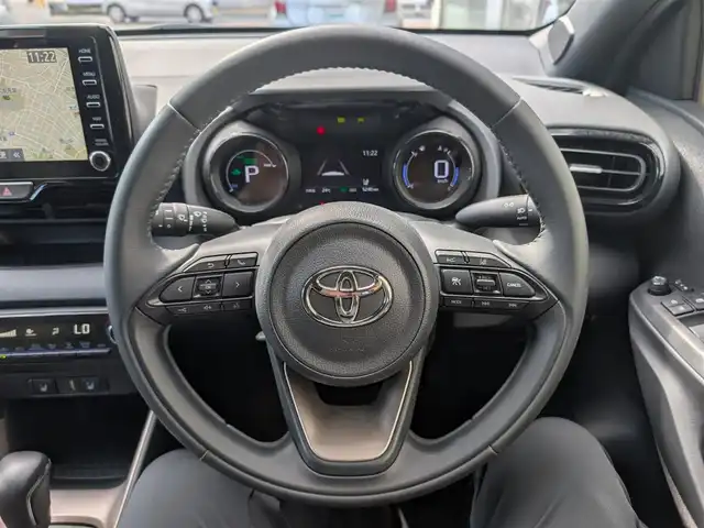 トヨタ ヤリス ハイブリッド Z 埼玉県 2020(令2)年 0.6万km アバンギャルドブロンズメタリック ワンオーナー/ディスプレイオーディオ(ナビ、Bluetooth)/バックカメラ/アラウンドビュー/アイドリングストップ/クルーズコントロール(追従機能　レーンキープ機能)/ドアバイザー/フロアマット/プッシュスタート/LEDヘッドライト/スマートキー×2/整備記録簿(R3、R4、R5、R6)