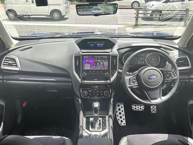 スバル フォレスター スポーツ 沖縄県 2023(令5)年 1.3万km 青 純正ナビ/（ＡＭ／ＦＭ／ＢＴ）　/フルセグＴＶ　/バックモニター　/アイサイト　/純正１８インチＡＷ　/電動リアゲート　/ステアリングヒーター　/サンルーフ　/前後ドラレコ　/ＥＴＣ　/クルコン　/オートライト　/スマートキー/LEDヘッドライト/プッシュスタート