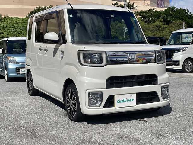 ダイハツ ウェイク G ターボ SA Ⅱ 沖縄県 2017(平29)年 7.6万km パールホワイトⅢ 純正ＳＤナビ/（ＡＭ／ＦＭ／ＣＤ／ＤＶＤ／ＢＴ）　/フルセグＴＶ　/両側パワスラ　/衝突軽減防止装置　　/ＥＴＣ　/前後ドラレコ　　/バックモニター　/コーナーセンサー　/アイドリングストップ　/純正フロアマット