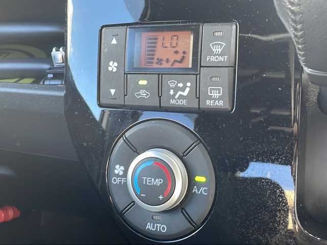 ダイハツ ウェイク G ターボ SA Ⅱ 沖縄県 2017(平29)年 7.6万km パールホワイトⅢ 純正ＳＤナビ/（ＡＭ／ＦＭ／ＣＤ／ＤＶＤ／ＢＴ）　/フルセグＴＶ　/両側パワスラ　/衝突軽減防止装置　　/ＥＴＣ　/前後ドラレコ　　/バックモニター　/コーナーセンサー　/アイドリングストップ　/純正フロアマット