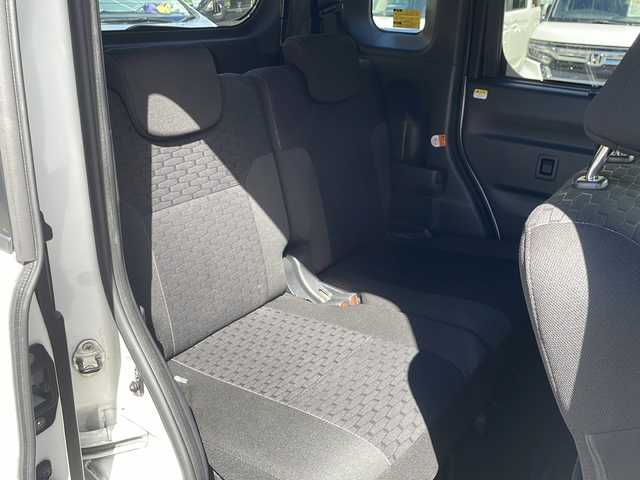 ダイハツ ウェイク G ターボ SA Ⅱ 沖縄県 2017(平29)年 7.6万km パールホワイトⅢ 純正ＳＤナビ/（ＡＭ／ＦＭ／ＣＤ／ＤＶＤ／ＢＴ）　/フルセグＴＶ　/両側パワスラ　/衝突軽減防止装置　　/ＥＴＣ　/前後ドラレコ　　/バックモニター　/コーナーセンサー　/アイドリングストップ　/純正フロアマット