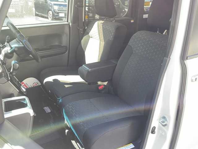 ダイハツ ウェイク G ターボ SA Ⅱ 沖縄県 2017(平29)年 7.6万km パールホワイトⅢ 純正ＳＤナビ/（ＡＭ／ＦＭ／ＣＤ／ＤＶＤ／ＢＴ）　/フルセグＴＶ　/両側パワスラ　/衝突軽減防止装置　　/ＥＴＣ　/前後ドラレコ　　/バックモニター　/コーナーセンサー　/アイドリングストップ　/純正フロアマット