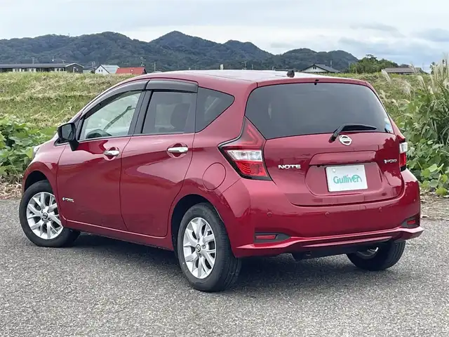 日産 ノート e－パワーX FOUR Vセレ 新潟県 2020(令2)年 3.7万km ガーネットレッド 4WD/純正SDナビ(MM319D-W)/CD/DVD/BT/フルセグテレビ/全方位カメラ/ETC/ドライブレコーダー/衝突被害軽減ブレーキ/レーンキープアシスト/レーダークルーズコントロール/ステアリングスイッチ/コーナーセンサー/スマートキー/プッシュスタート/LEDヘッドライト/オートライト/純正15インチアルミホイール