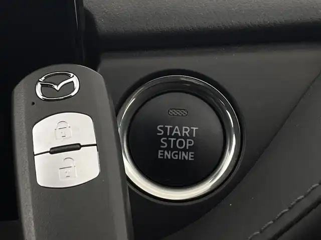 マツダ アテンザ ワゴン XD Lパッケージ 新潟県 2019(平31)年 2.7万km スノーフレイクホワイトパールマイカ 純正ナビ/　　フルセグ/CD/DVD/BT/アラウンドビューモニター/レーダークルーズコントロール/LEDオートライト/レザーシート/パワーシート/シートメモリー/シートヒーター/エアシート/純正19インチアルミホイール/ステアリングスイッチ/ステリングヒーター/アイドリングストップ/パドルシフト/ルーフレール/BSM/スマートキー/ETC