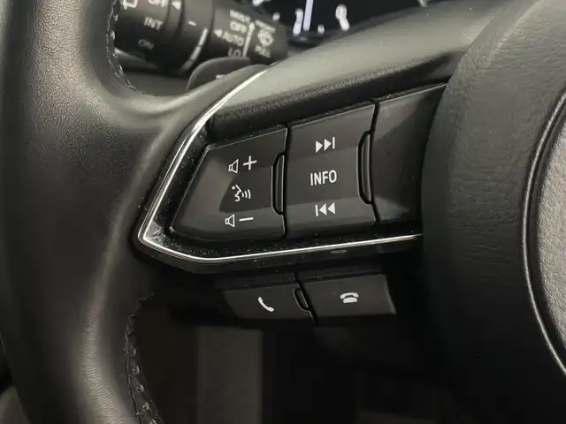 マツダ アテンザ ワゴン XD Lパッケージ 新潟県 2019(平31)年 2.7万km スノーフレイクホワイトパールマイカ 純正ナビ/　　フルセグ/CD/DVD/BT/アラウンドビューモニター/レーダークルーズコントロール/LEDオートライト/レザーシート/パワーシート/シートメモリー/シートヒーター/エアシート/純正19インチアルミホイール/ステアリングスイッチ/ステリングヒーター/アイドリングストップ/パドルシフト/ルーフレール/BSM/スマートキー/ETC