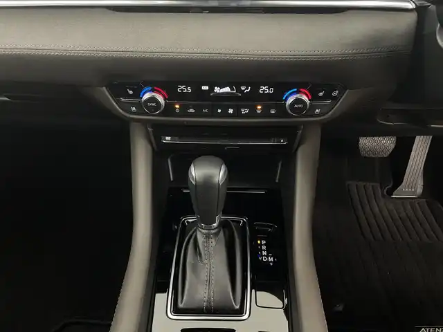 マツダ アテンザ ワゴン XD Lパッケージ 新潟県 2019(平31)年 2.7万km スノーフレイクホワイトパールマイカ 純正ナビ/　　フルセグ/CD/DVD/BT/アラウンドビューモニター/レーダークルーズコントロール/LEDオートライト/レザーシート/パワーシート/シートメモリー/シートヒーター/エアシート/純正19インチアルミホイール/ステアリングスイッチ/ステリングヒーター/アイドリングストップ/パドルシフト/ルーフレール/BSM/スマートキー/ETC