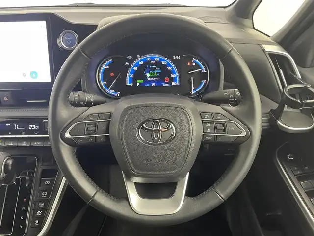 トヨタ ヴォクシー ハイブリッド S－Z 埼玉県 2023(令5)年 3.6万km ホワイトパールクリスタルシャイン 純正10.5インチディスプレイオーディオ/　Bluetooth USB MiraCast CD DVD フルセグ/フリップダウンモニター/両側パワースライドドア/トヨタセーフティセンス/レーダークルーズコントロール/レーンディパーチャーアラート/シートヒーター/前後ドライブレコーダー/ビルトインＥＴＣ２．０/ＬＥＤオートライト/オートハイビーム/ＡＣ１００Ｖ電源