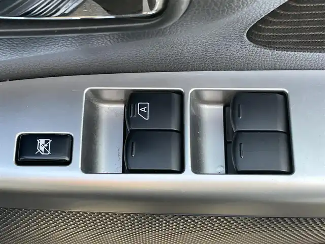 日産 デイズ ハイウェイスターG 宮城県 2015(平27)年 7.9万km ブラック (株)IDOMが運営する【じしゃロン仙台店】の自社ローン専用車両になりますこちらは現金またはオートローンご利用時の価格です。自社ローンご希望の方は別途その旨お申付け下さい/プッシュスタート/SDナビ/フルセグ/Bluetooth/アラウンドビューモニター/CD