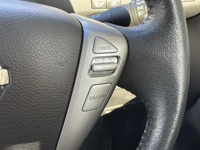 日産 セレナ HWS S HV Vセレ +SeftyⅡ 大阪府 2016(平28)年 8.5万km ブリリアントシルバー アドバンスドセーフティーパッケージ/・アラウンドビューモニター/・デジタルインナーミラー/・踏み間違い防止/・フロントバックソナー/・ふらつき警報/純正8型ナビ（MM515D-L）/・AM/FM/CD/DVD/BT/フルセグ/両側電動スライドドア/エマージェンシーブレーキ/車線逸脱警報/クルーズコントロール/LEDヘッドライト/ETC/純正16インチアルミホイール/取扱説明書/保証書/スペアキー