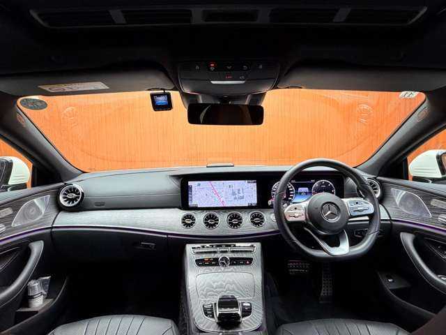メルセデス・ベンツ ＣＬＳ２２０ｄ スポーツ エクスクルーシブPKG 千葉県 2020(令2)年 4.8万km ダイヤモンドホワイト ガラスSR　/ACC　/黒革シート　/HUD　/Burmesterサウンド　/ナビ　/TV　/360°Bluetooth接続　/シートヒーター　/ベンチレーション　/電動トランク　/LEDヘッドライト　/アンビエントライト　/RSP　/ドラレコ　/ETC