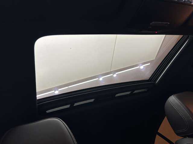 メルセデス・ベンツ ＣＬＳ２２０ｄ スポーツ エクスクルーシブPKG 千葉県 2020(令2)年 4.8万km ダイヤモンドホワイト ガラスSR　/ACC　/黒革シート　/HUD　/Burmesterサウンド　/ナビ　/TV　/360°Bluetooth接続　/シートヒーター　/ベンチレーション　/電動トランク　/LEDヘッドライト　/アンビエントライト　/RSP　/ドラレコ　/ETC