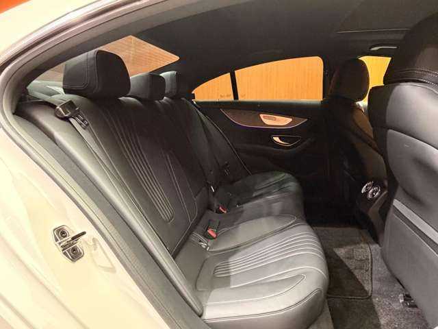 メルセデス・ベンツ ＣＬＳ２２０ｄ スポーツ エクスクルーシブPKG 千葉県 2020(令2)年 4.8万km ダイヤモンドホワイト ガラスSR　/ACC　/黒革シート　/HUD　/Burmesterサウンド　/ナビ　/TV　/360°Bluetooth接続　/シートヒーター　/ベンチレーション　/電動トランク　/LEDヘッドライト　/アンビエントライト　/RSP　/ドラレコ　/ETC