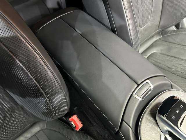 メルセデス・ベンツ ＣＬＳ２２０ｄ スポーツ エクスクルーシブPKG 千葉県 2020(令2)年 4.8万km ダイヤモンドホワイト ガラスSR　/ACC　/黒革シート　/HUD　/Burmesterサウンド　/ナビ　/TV　/360°Bluetooth接続　/シートヒーター　/ベンチレーション　/電動トランク　/LEDヘッドライト　/アンビエントライト　/RSP　/ドラレコ　/ETC