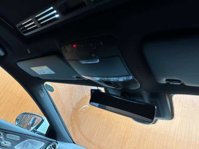 メルセデス・ベンツ ＣＬＳ２２０ｄ スポーツ エクスクルーシブPKG 千葉県 2020(令2)年 4.8万km ダイヤモンドホワイト ガラスSR　/ACC　/黒革シート　/HUD　/Burmesterサウンド　/ナビ　/TV　/360°Bluetooth接続　/シートヒーター　/ベンチレーション　/電動トランク　/LEDヘッドライト　/アンビエントライト　/RSP　/ドラレコ　/ETC