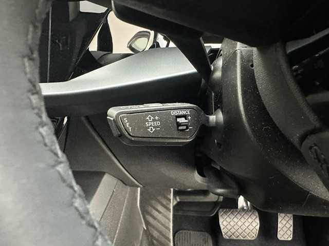 アウディ アウディ Ａ３ SB 30TFSI 兵庫県 2025(令7)年 0.7万km グレー 純正ナビ/フルセグ BT USB Apple Car play Androido Auto/ビルトインETC2.0/バックカメラ/ワイヤレス充電/前後ドライブレコーダー/レーダークルーズコントロール/衝突軽減ブレーキ/LKA/サイドアシスト/パークアシスト/コーナーセンサー/LEDヘッドライト/オートライト/オートハイビーム/シートヒーター/パワーシート/スペアキー