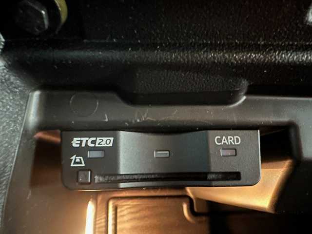 アウディ アウディ Ａ３ SB 30TFSI 兵庫県 2025(令7)年 0.7万km グレー 純正ナビ/フルセグ BT USB Apple Car play Androido Auto/ビルトインETC2.0/バックカメラ/ワイヤレス充電/前後ドライブレコーダー/レーダークルーズコントロール/衝突軽減ブレーキ/LKA/サイドアシスト/パークアシスト/コーナーセンサー/LEDヘッドライト/オートライト/オートハイビーム/シートヒーター/パワーシート/スペアキー