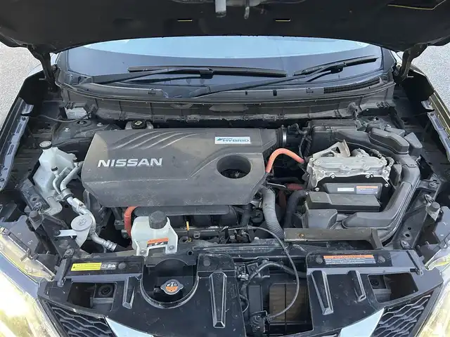 日産 エクストレイル ハイブリッド 20X エマージェンシーブレーキ 青森県 2015(平27)年 11.4万km チタニウムカーキ ワンオーナー/４WD/純正メモリナビ/（BT／AM／FM／DVD）/ビルトインETC/全周囲方位カメラ/ハーフレザーシート/シートヒーター（運転席＋助手席）/エアシート（運転席＋助手席）/ステアリングスイッチ/クルーズコントロール/衝突軽減ブレーキ/LEDヘッドライト/フォグライト/夏タイヤ/USB/スペアキー１本/保証書/取り扱い説明書