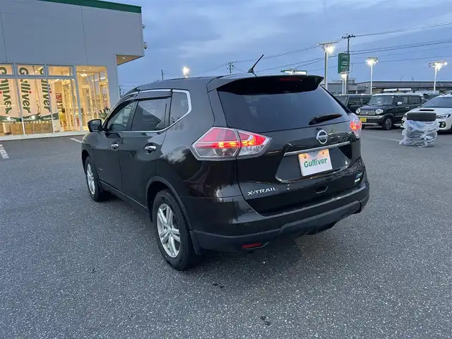 日産 エクストレイル ハイブリッド 20X エマージェンシーブレーキ 青森県 2015(平27)年 11.4万km チタニウムカーキ ワンオーナー/４WD/純正メモリナビ/（BT／AM／FM／DVD）/ビルトインETC/全周囲方位カメラ/ハーフレザーシート/シートヒーター（運転席＋助手席）/エアシート（運転席＋助手席）/ステアリングスイッチ/クルーズコントロール/衝突軽減ブレーキ/LEDヘッドライト/フォグライト/夏タイヤ/USB/スペアキー１本/保証書/取り扱い説明書