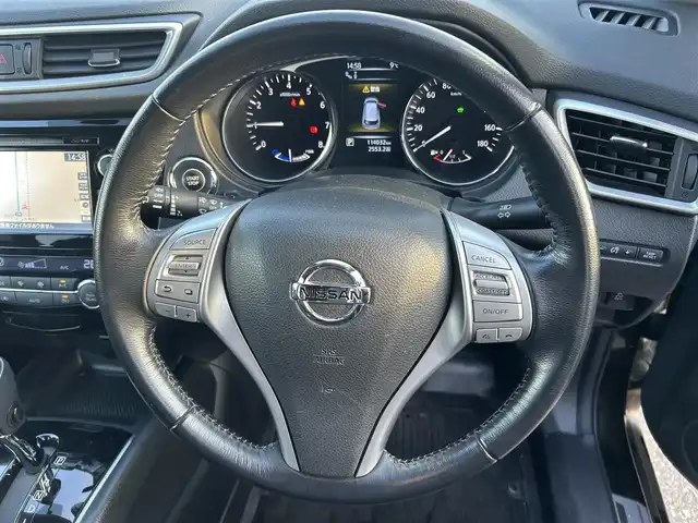 日産 エクストレイル ハイブリッド 20X エマージェンシーブレーキ 青森県 2015(平27)年 11.4万km チタニウムカーキ ワンオーナー/４WD/純正メモリナビ/（BT／AM／FM／DVD）/ビルトインETC/全周囲方位カメラ/ハーフレザーシート/シートヒーター（運転席＋助手席）/エアシート（運転席＋助手席）/ステアリングスイッチ/クルーズコントロール/衝突軽減ブレーキ/LEDヘッドライト/フォグライト/夏タイヤ/USB/スペアキー１本/保証書/取り扱い説明書