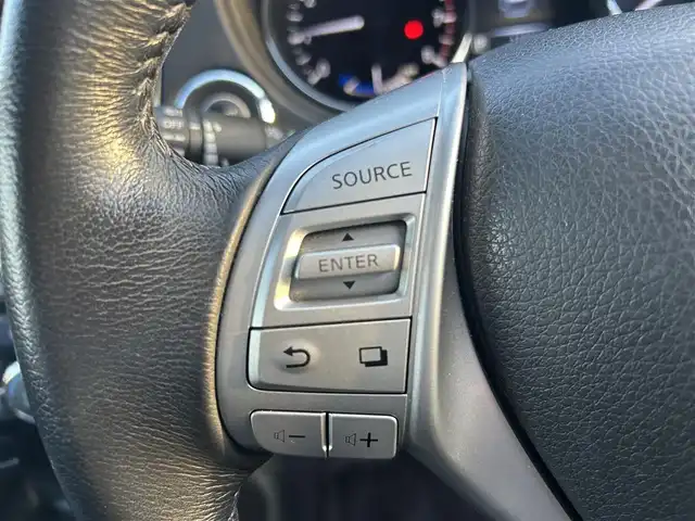 日産 エクストレイル ハイブリッド 20X エマージェンシーブレーキ 青森県 2015(平27)年 11.4万km チタニウムカーキ ワンオーナー/４WD/純正メモリナビ/（BT／AM／FM／DVD）/ビルトインETC/全周囲方位カメラ/ハーフレザーシート/シートヒーター（運転席＋助手席）/エアシート（運転席＋助手席）/ステアリングスイッチ/クルーズコントロール/衝突軽減ブレーキ/LEDヘッドライト/フォグライト/夏タイヤ/USB/スペアキー１本/保証書/取り扱い説明書