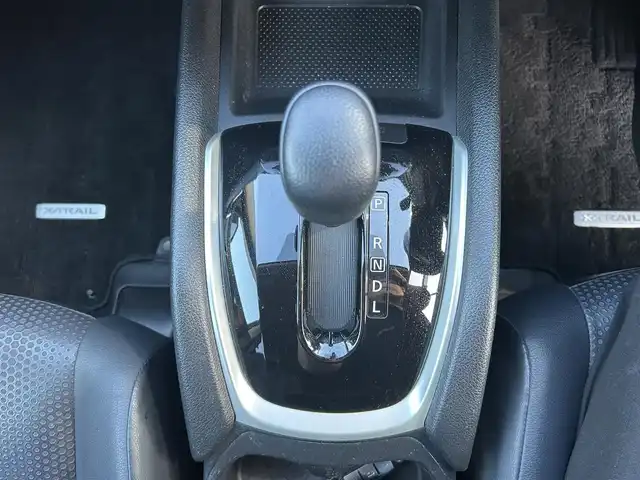 日産 エクストレイル ハイブリッド 20X エマージェンシーブレーキ 青森県 2015(平27)年 11.4万km チタニウムカーキ ワンオーナー/４WD/純正メモリナビ/（BT／AM／FM／DVD）/ビルトインETC/全周囲方位カメラ/ハーフレザーシート/シートヒーター（運転席＋助手席）/エアシート（運転席＋助手席）/ステアリングスイッチ/クルーズコントロール/衝突軽減ブレーキ/LEDヘッドライト/フォグライト/夏タイヤ/USB/スペアキー１本/保証書/取り扱い説明書