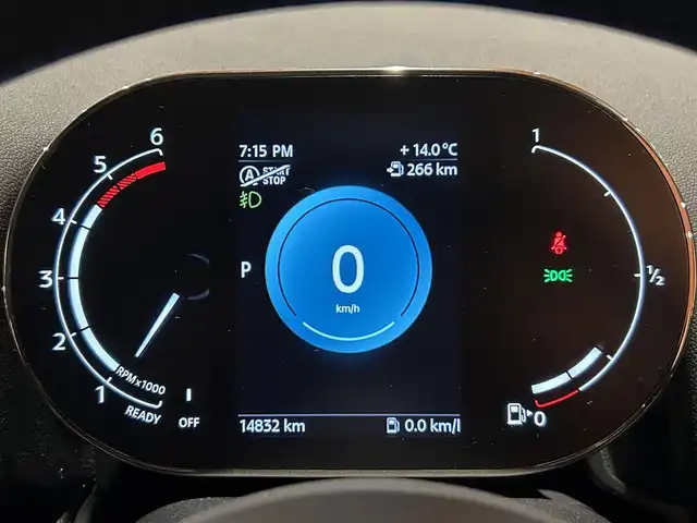 ＭＩＮＩ ＢＭＷ ミニ クロスオーバー クーパー D オール4 道央・札幌 2021(令3)年 1.5万km チリ・レッド CLASSIC TRIM/　・17インチアロイホイールチャンネルスポーツブラック/　・クロス/レザレットブラックパールスポーツシート/　・MINIドライビングモード/ドライビングアシストパッケージ/　・リアビューカメラ/　・パーキングアシストパッケージ/ブラックボンネットストライプ/ACC/LEDヘッドライト/Apple CarPlay/マルチディスプレイメーターパネル/USB/BT/電動リアゲート